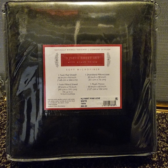 Traditions collection 3 piece sheet set with plush throw - Picture 5 of 7